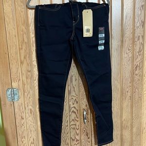 Levi’s Women’s 710 Super Skinny Jean Dusk Rinse, 27 (US 4)